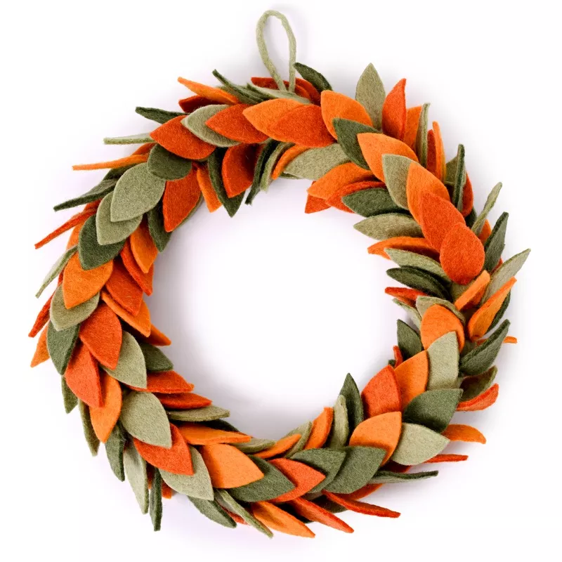 felt-fall-foliage-wreath Felt Fall Foliage Wreath